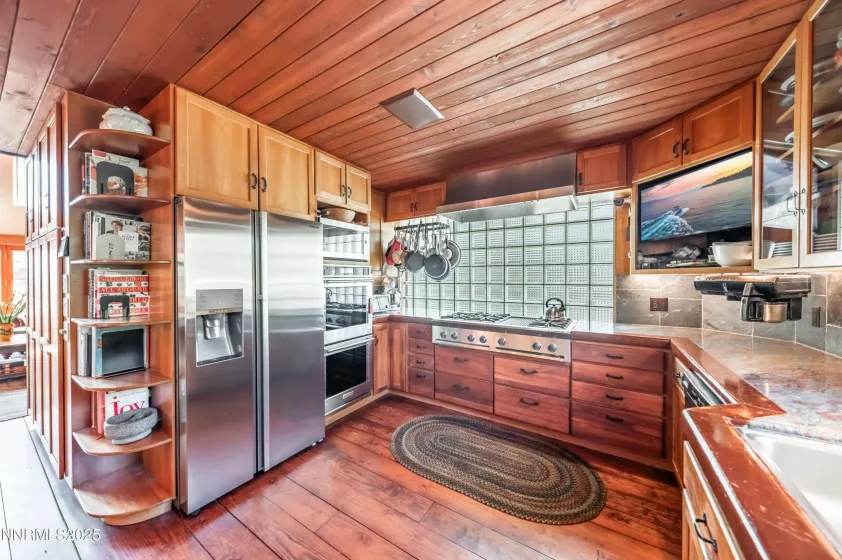 698 Saddlehorn, Incline Village, Nevada 89451, 3 Bedrooms Bedrooms, ,3 BathroomsBathrooms,Residential,Residential,Saddlehorn,250051944