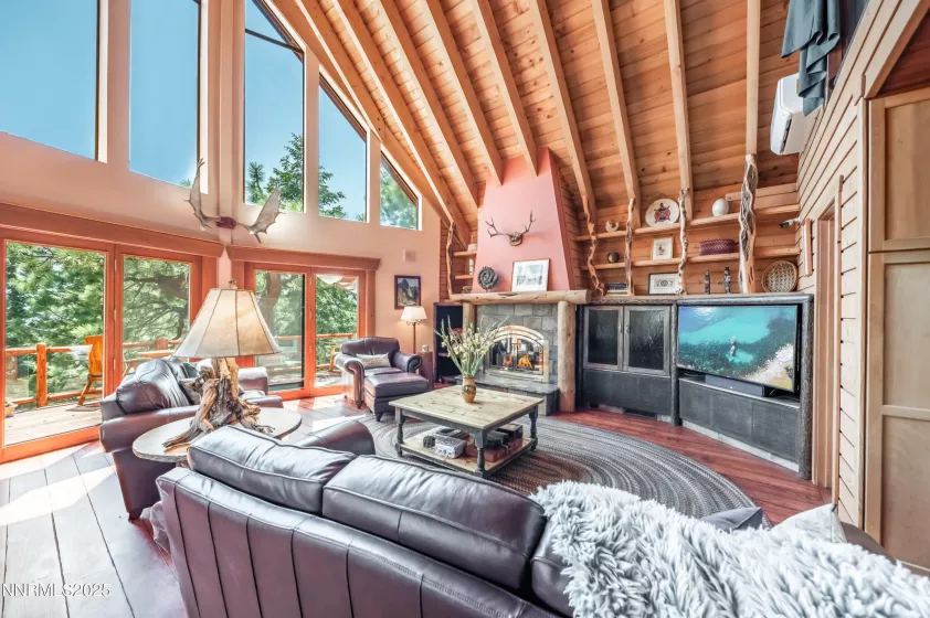 698 Saddlehorn, Incline Village, Nevada 89451, 3 Bedrooms Bedrooms, ,3 BathroomsBathrooms,Residential,Residential,Saddlehorn,250051944