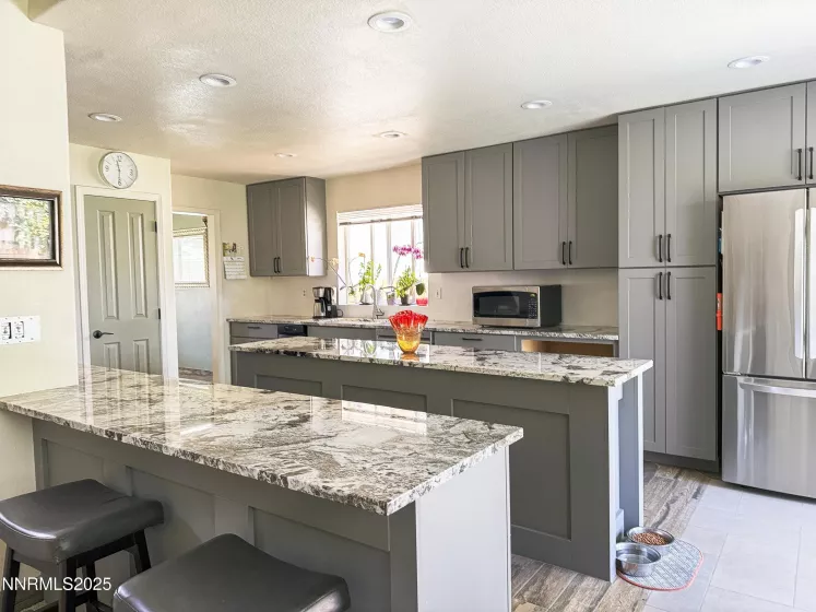 236 La Costa, Dayton, Nevada 89403, 3 Bedrooms Bedrooms, ,3 BathroomsBathrooms,Residential,Residential,La Costa,250051946