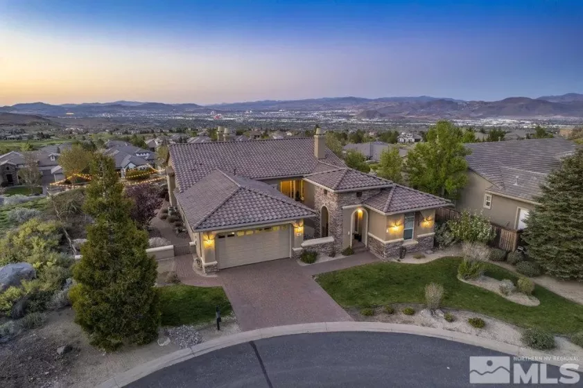 10112 Via Fiori, Reno, Nevada 89511, 4 Bedrooms Bedrooms, ,5 BathroomsBathrooms,Residential,Residential,Via Fiori,250006063