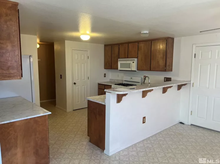553 Yellow Jacket, Dayton, Nevada 89403, 4 Bedrooms Bedrooms, ,2 BathroomsBathrooms,Residential,Residential,Yellow Jacket,250000070
