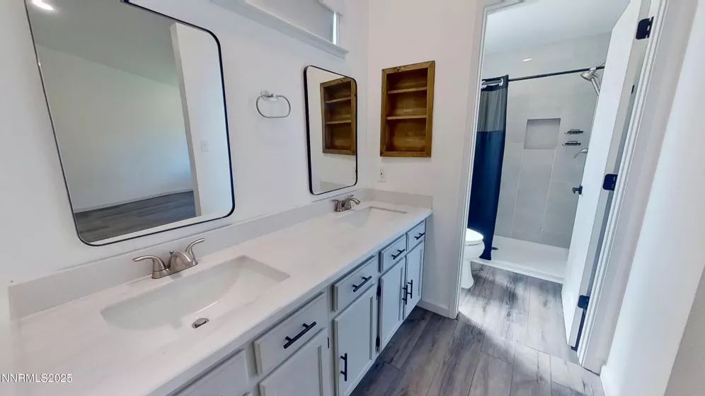 6042 Walnut Creek, Reno, Nevada 89523, 3 Bedrooms Bedrooms, ,2 BathroomsBathrooms,Residential,Residential,Walnut Creek,250050942