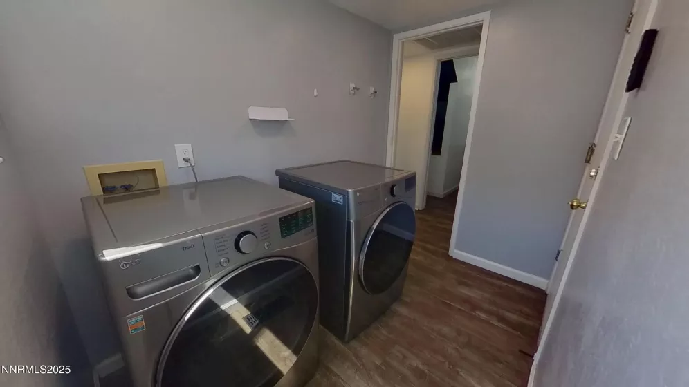 6042 Walnut Creek, Reno, Nevada 89523, 3 Bedrooms Bedrooms, ,2 BathroomsBathrooms,Residential,Residential,Walnut Creek,250050942