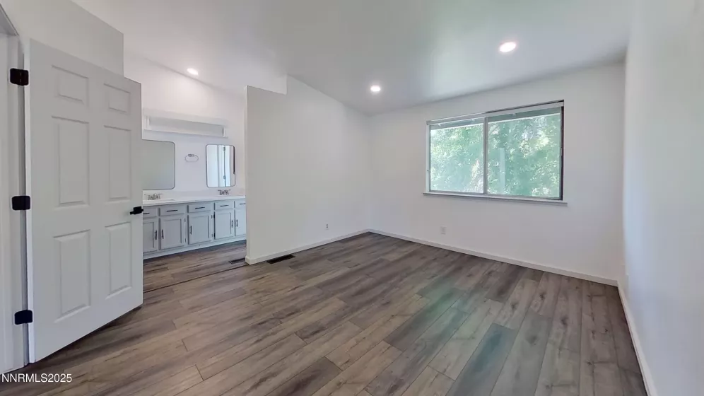 6042 Walnut Creek, Reno, Nevada 89523, 3 Bedrooms Bedrooms, ,2 BathroomsBathrooms,Residential,Residential,Walnut Creek,250050942