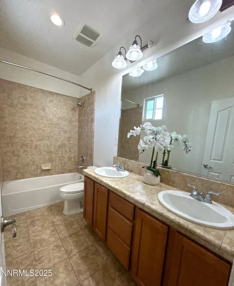 7150 Provence, Reno, Nevada 89523, 4 Bedrooms Bedrooms, ,3 BathroomsBathrooms,Residential Lease,Manufactured,Provence,250051977