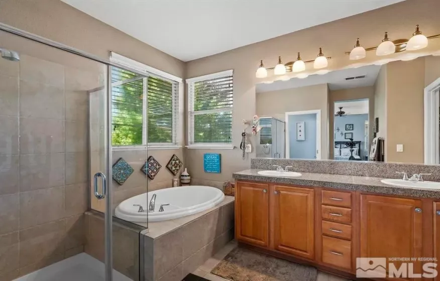 2481 Hibernica, Sparks, Nevada 89436, 4 Bedrooms Bedrooms, ,3 BathroomsBathrooms,Residential Lease,Manufactured,Hibernica,250051987