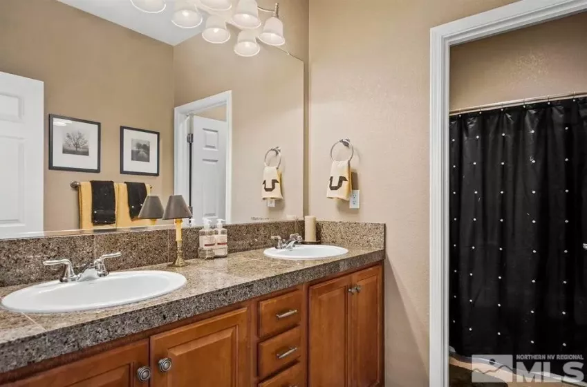 2481 Hibernica, Sparks, Nevada 89436, 4 Bedrooms Bedrooms, ,3 BathroomsBathrooms,Residential Lease,Manufactured,Hibernica,250051987