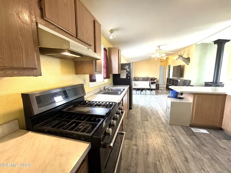 2020 Horseshoe, Battle Mountain, Nevada 89820, 3 Bedrooms Bedrooms, ,2 BathroomsBathrooms,Residential,Residential,Horseshoe,250051990