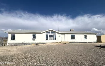 2020 Horseshoe, Battle Mountain, Nevada 89820, 3 Bedrooms Bedrooms, ,2 BathroomsBathrooms,Residential,Residential,Horseshoe,250051990