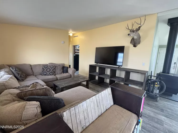 2020 Horseshoe, Battle Mountain, Nevada 89820, 3 Bedrooms Bedrooms, ,2 BathroomsBathrooms,Residential,Residential,Horseshoe,250051990