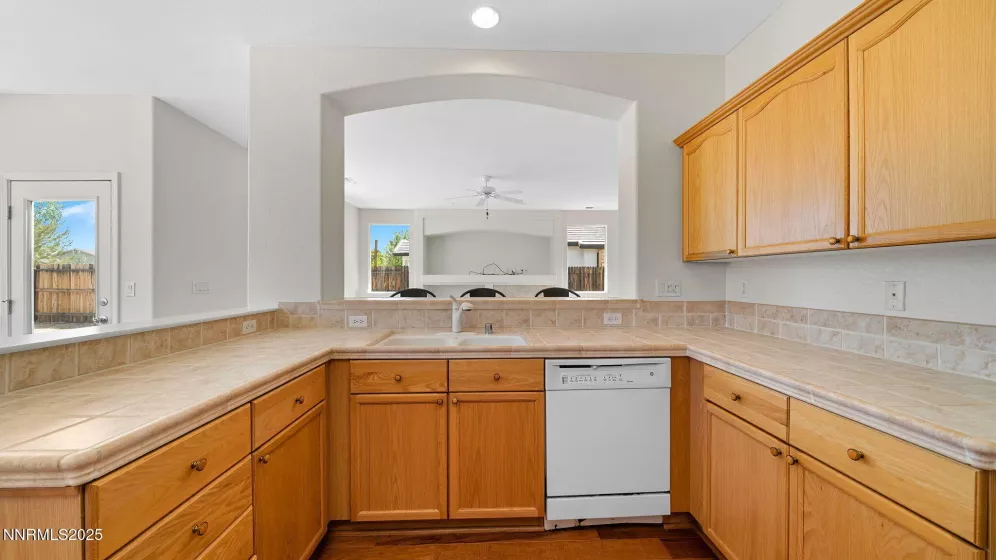 1320 Grassland, Dayton, Nevada 89403, 3 Bedrooms Bedrooms, ,2 BathroomsBathrooms,Residential,Residential,Grassland,250051979