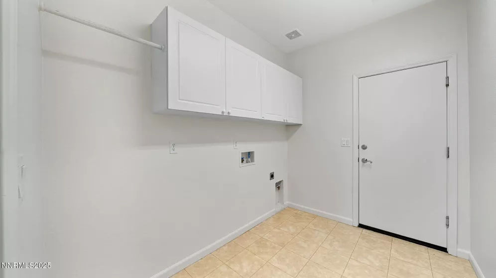 1320 Grassland, Dayton, Nevada 89403, 3 Bedrooms Bedrooms, ,2 BathroomsBathrooms,Residential,Residential,Grassland,250051979
