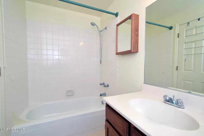 1664 Shadow Wood, Reno, Nevada 89523, 3 Bedrooms Bedrooms, ,2 BathroomsBathrooms,Residential,Residential,Shadow Wood,250051995