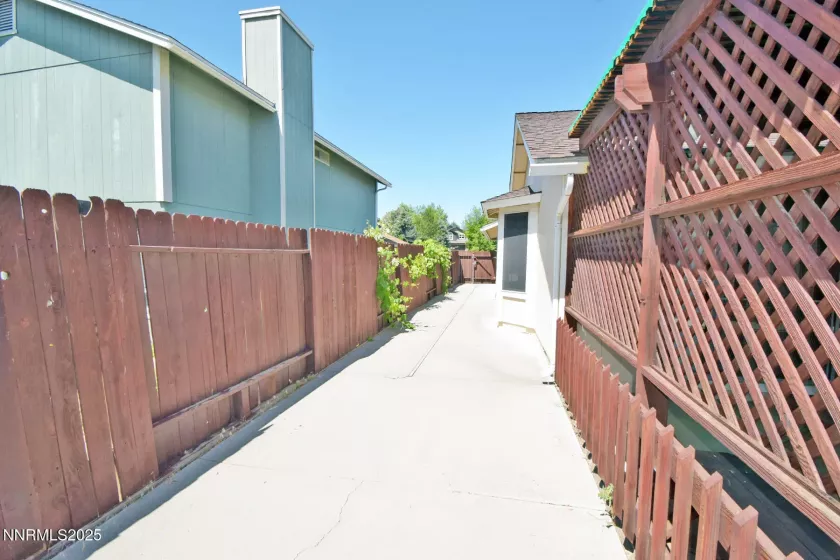 1664 Shadow Wood, Reno, Nevada 89523, 3 Bedrooms Bedrooms, ,2 BathroomsBathrooms,Residential,Residential,Shadow Wood,250051995