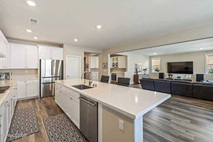 3145 Vecchio, Sparks, Nevada 89434, 4 Bedrooms Bedrooms, ,3 BathroomsBathrooms,Residential,Residential,Vecchio,250051992