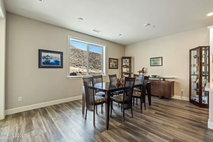 3145 Vecchio, Sparks, Nevada 89434, 4 Bedrooms Bedrooms, ,3 BathroomsBathrooms,Residential,Residential,Vecchio,250051992