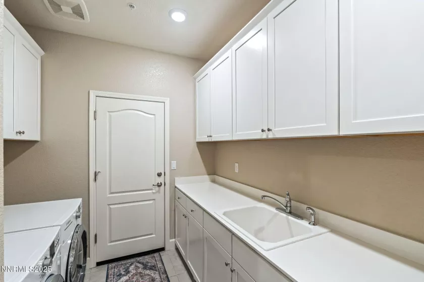 3145 Vecchio, Sparks, Nevada 89434, 4 Bedrooms Bedrooms, ,3 BathroomsBathrooms,Residential,Residential,Vecchio,250051992