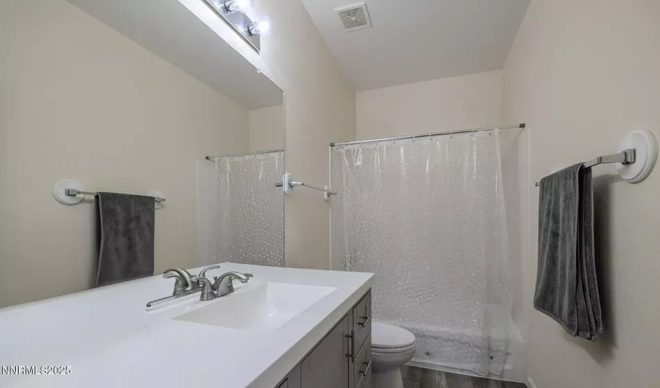 4080 Twin Falls, Reno, Nevada 89511, 4 Bedrooms Bedrooms, ,2 BathroomsBathrooms,Residential,Residential,Twin Falls,250052002