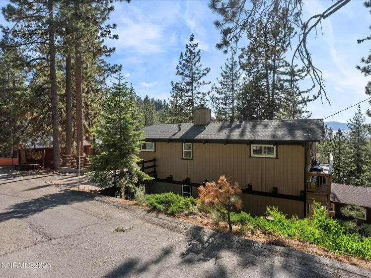 699 Lakeview, Zephyr Cove, Nevada 89448, 3 Bedrooms Bedrooms, ,2 BathroomsBathrooms,Residential,Residential,Lakeview,250052003