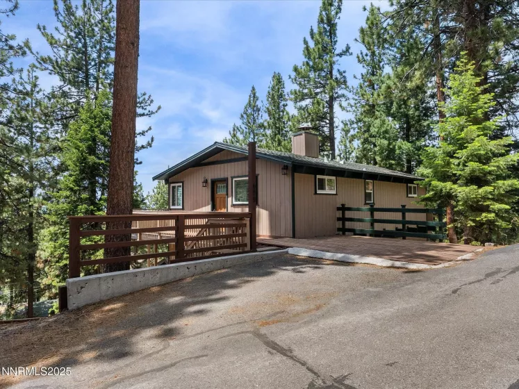 699 Lakeview, Zephyr Cove, Nevada 89448, 3 Bedrooms Bedrooms, ,2 BathroomsBathrooms,Residential,Residential,Lakeview,250052003