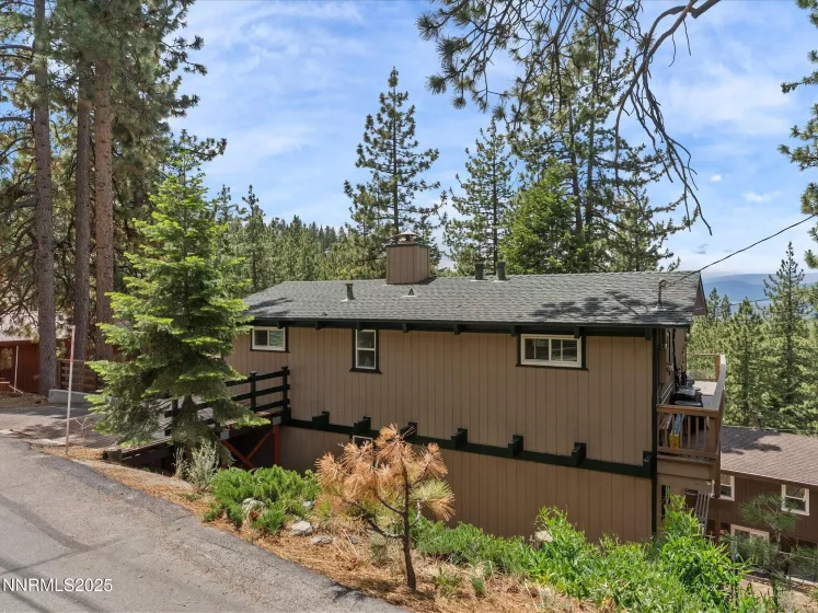 699 Lakeview, Zephyr Cove, Nevada 89448, 3 Bedrooms Bedrooms, ,2 BathroomsBathrooms,Residential,Residential,Lakeview,250052003