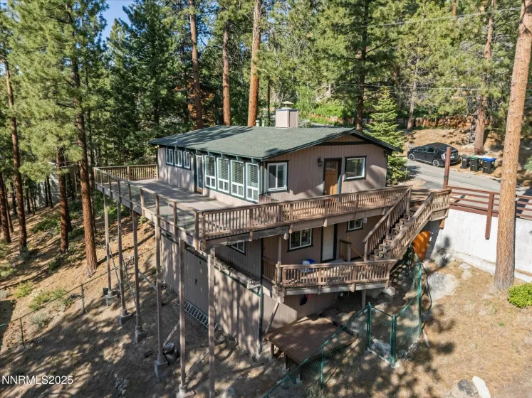 699 Lakeview, Zephyr Cove, Nevada 89448, 3 Bedrooms Bedrooms, ,2 BathroomsBathrooms,Residential,Residential,Lakeview,250052003
