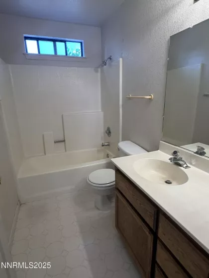 1577 Oakwood, Minden, Nevada 89423, 3 Bedrooms Bedrooms, ,2 BathroomsBathrooms,Residential,Residential,Oakwood,250052005