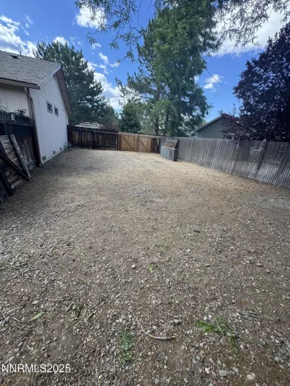 1577 Oakwood, Minden, Nevada 89423, 3 Bedrooms Bedrooms, ,2 BathroomsBathrooms,Residential,Residential,Oakwood,250052005