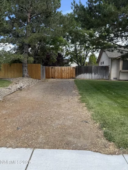 1577 Oakwood, Minden, Nevada 89423, 3 Bedrooms Bedrooms, ,2 BathroomsBathrooms,Residential,Residential,Oakwood,250052005
