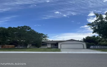 1577 Oakwood, Minden, Nevada 89423, 3 Bedrooms Bedrooms, ,2 BathroomsBathrooms,Residential,Residential,Oakwood,250052005