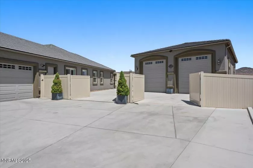 10 Diamond Strm, Sparks, Nevada 89441, 4 Bedrooms Bedrooms, ,3 BathroomsBathrooms,Residential,Residential,Diamond Strm,250052004