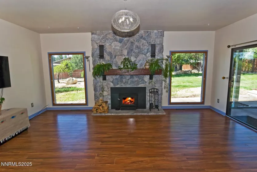 395 Fricke, Gardnerville, Nevada 89460, 3 Bedrooms Bedrooms, ,2 BathroomsBathrooms,Residential,Residential,Fricke,250052007