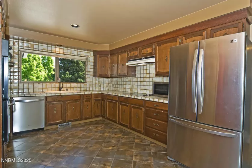 395 Fricke, Gardnerville, Nevada 89460, 3 Bedrooms Bedrooms, ,2 BathroomsBathrooms,Residential,Residential,Fricke,250052007