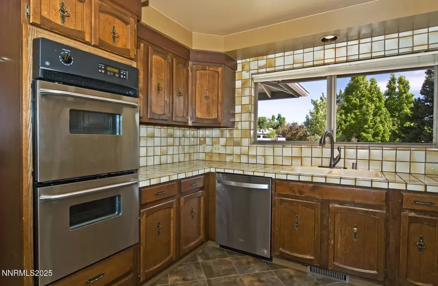 395 Fricke, Gardnerville, Nevada 89460, 3 Bedrooms Bedrooms, ,2 BathroomsBathrooms,Residential,Residential,Fricke,250052007