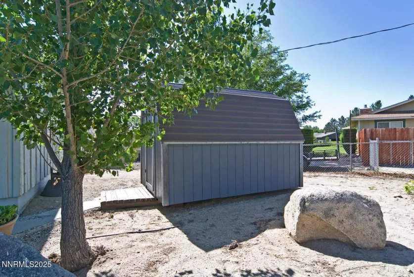 395 Fricke, Gardnerville, Nevada 89460, 3 Bedrooms Bedrooms, ,2 BathroomsBathrooms,Residential,Residential,Fricke,250052007