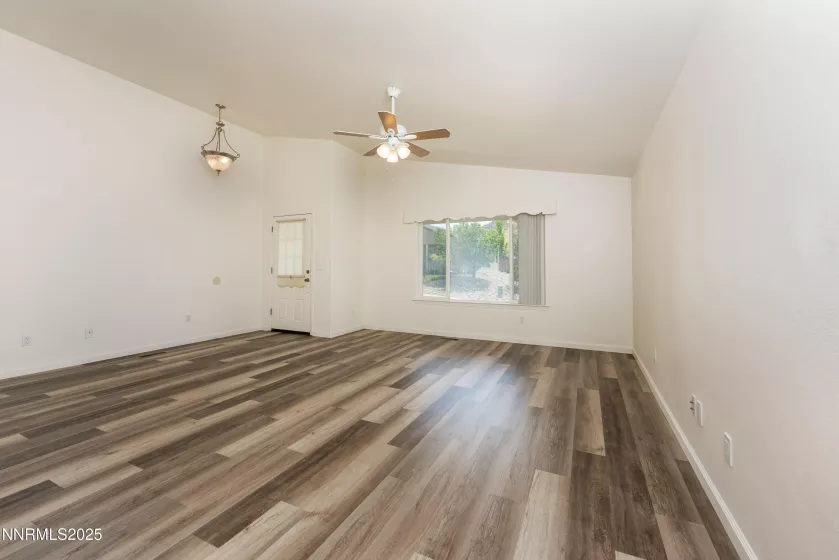 250 Mark, Gardnerville, Nevada 89410, 3 Bedrooms Bedrooms, ,2 BathroomsBathrooms,Residential,Residential,Mark,250052010