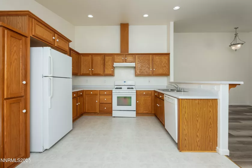 250 Mark, Gardnerville, Nevada 89410, 3 Bedrooms Bedrooms, ,2 BathroomsBathrooms,Residential,Residential,Mark,250052010