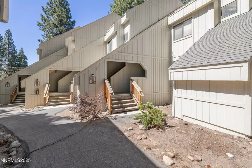807 Alder, Incline Village, Nevada 89451, 1 Bedroom Bedrooms, ,1 BathroomBathrooms,Residential,Residential,Alder,250052009