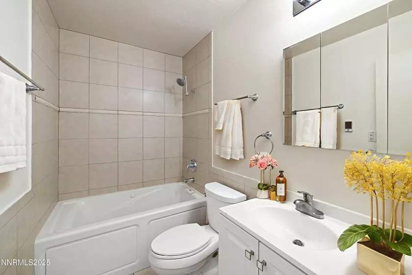 807 Alder, Incline Village, Nevada 89451, 1 Bedroom Bedrooms, ,1 BathroomBathrooms,Residential,Residential,Alder,250052009