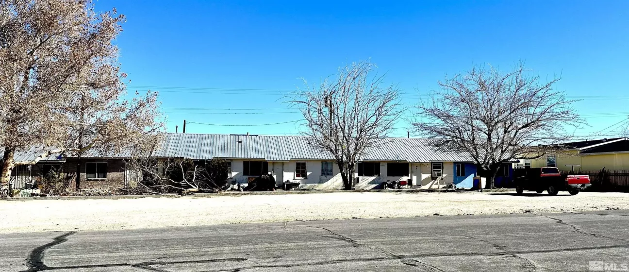 380 B, Hawthorne, Nevada 89415, ,Commercial Sale,Residential,B,240015315