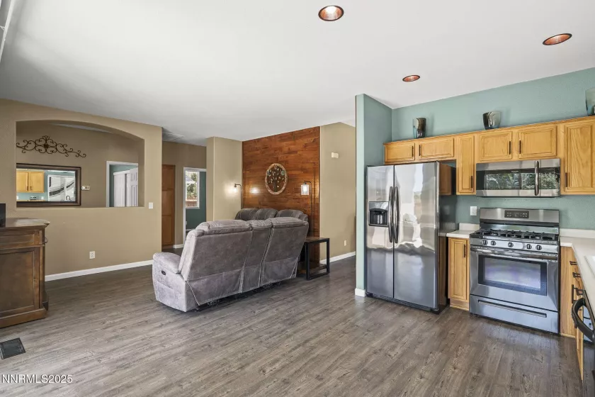 20970 White Rock, Reno, Nevada 89508, 3 Bedrooms Bedrooms, ,2 BathroomsBathrooms,Residential,Residential,White Rock,250052030