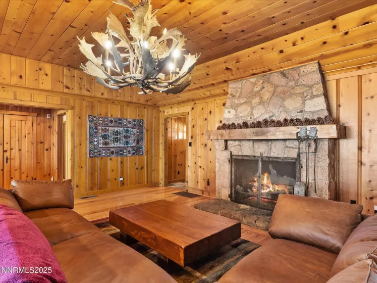 1472 Flowers, Glenbrook, Nevada 89413, 5 Bedrooms Bedrooms, ,4 BathroomsBathrooms,Residential,Residential,Flowers,250052036