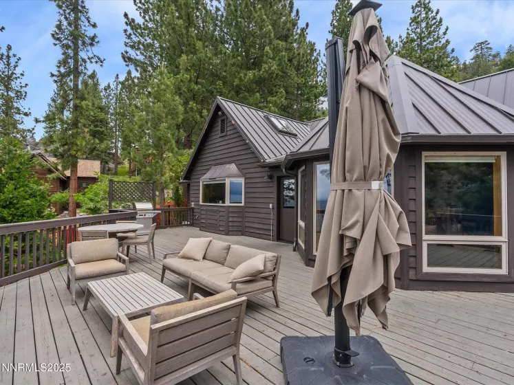 1472 Flowers, Glenbrook, Nevada 89413, 5 Bedrooms Bedrooms, ,4 BathroomsBathrooms,Residential,Residential,Flowers,250052036