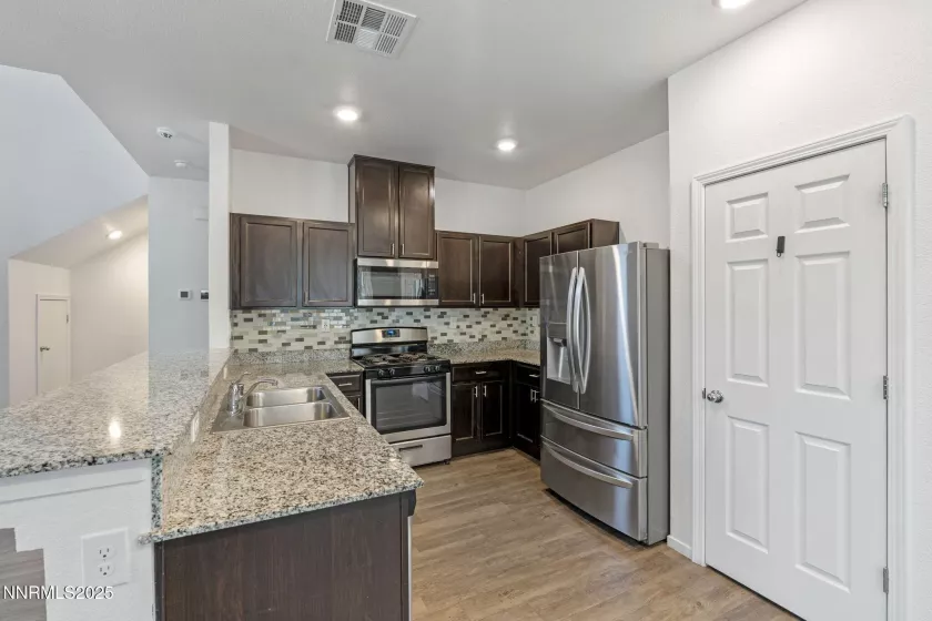 9608 Nautical Mile, Reno, Nevada 89506, 3 Bedrooms Bedrooms, ,3 BathroomsBathrooms,Residential,Residential,Nautical Mile,250052042