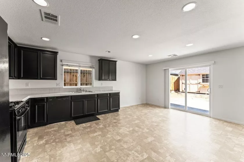 10965 Bloomsburg, Reno, Nevada 89506, 3 Bedrooms Bedrooms, ,3 BathroomsBathrooms,Residential,Residential,Bloomsburg,250052044