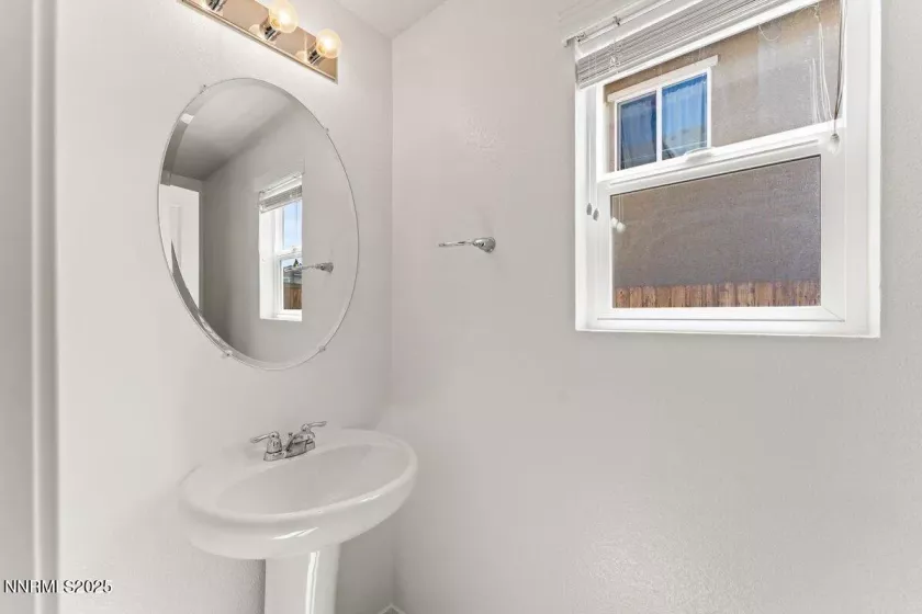 10965 Bloomsburg, Reno, Nevada 89506, 3 Bedrooms Bedrooms, ,3 BathroomsBathrooms,Residential,Residential,Bloomsburg,250052044