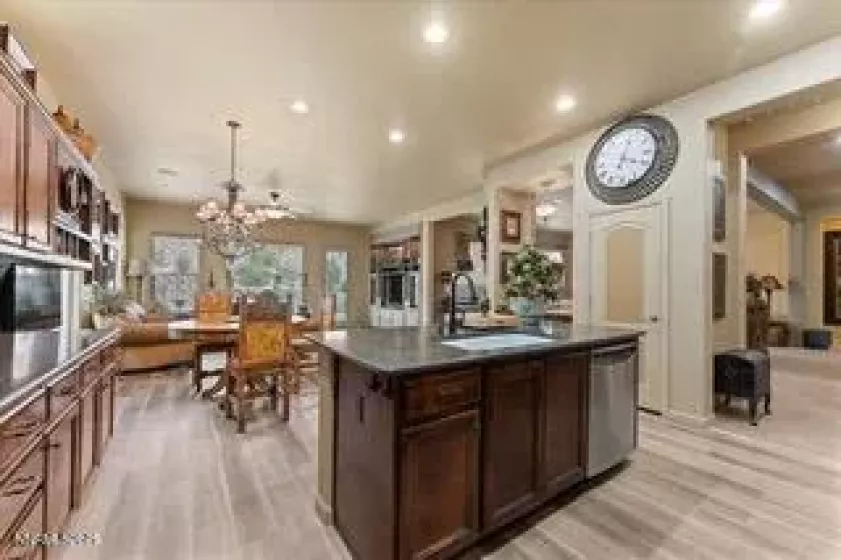 2524 Garzoni, Sparks, Nevada 89434, 3 Bedrooms Bedrooms, ,3 BathroomsBathrooms,Residential,Residential,Garzoni,250052047
