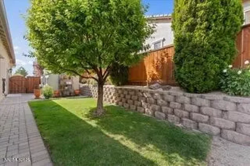 2524 Garzoni, Sparks, Nevada 89434, 3 Bedrooms Bedrooms, ,3 BathroomsBathrooms,Residential,Residential,Garzoni,250052047