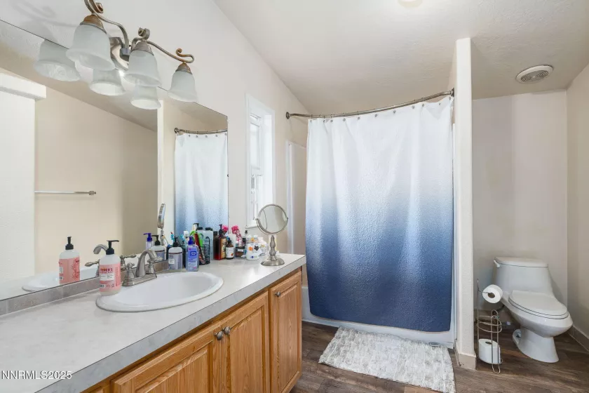 664 Bud Lake, Reno, Nevada 89506, 3 Bedrooms Bedrooms, ,2 BathroomsBathrooms,Residential,Residential,Bud Lake,250052050