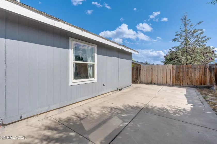 664 Bud Lake, Reno, Nevada 89506, 3 Bedrooms Bedrooms, ,2 BathroomsBathrooms,Residential,Residential,Bud Lake,250052050